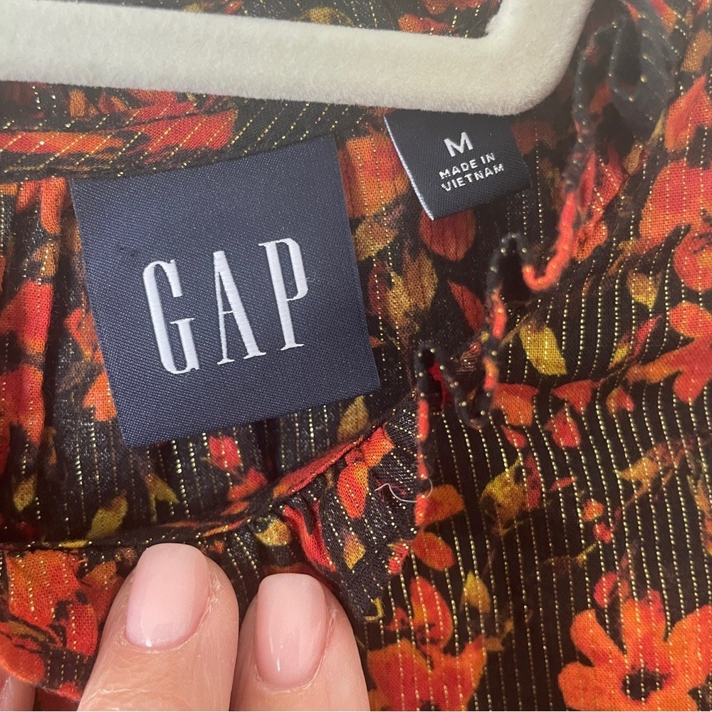 Gap Blouse Womens Medium Dark Floral Metallic Ruffle Neck Whimsigoth - Picture 3 of 12
